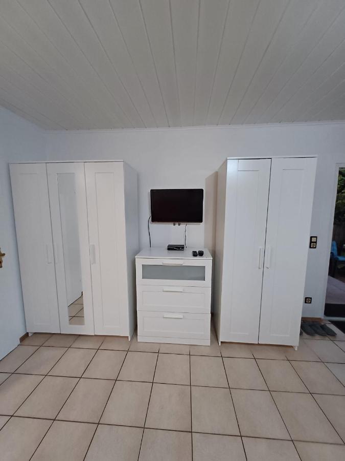 Ferienwohnung Neli Am Rhein Rheinbrohl エクステリア 写真