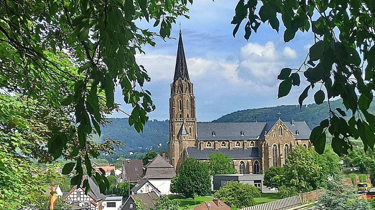 Ferienwohnung Neli Am Rhein Rheinbrohl エクステリア 写真