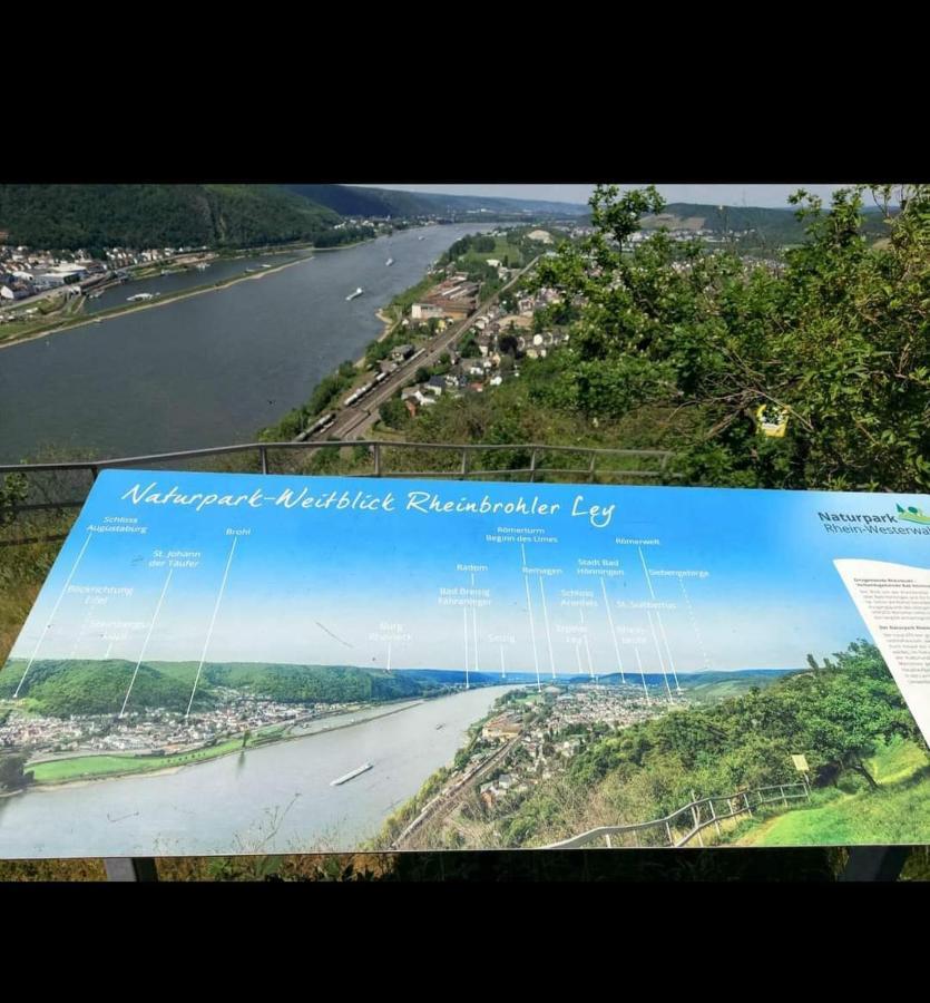 Ferienwohnung Neli Am Rhein Rheinbrohl エクステリア 写真